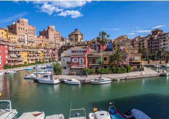 Valencia Beach Room With Private Bathroom Coliving Port Saplaya Exterior photo