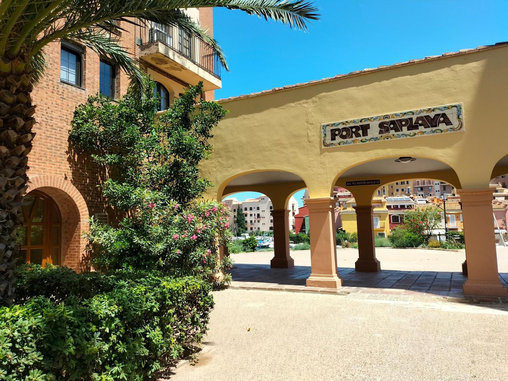 Valencia Beach Room With Private Bathroom Coliving Port Saplaya Exterior photo